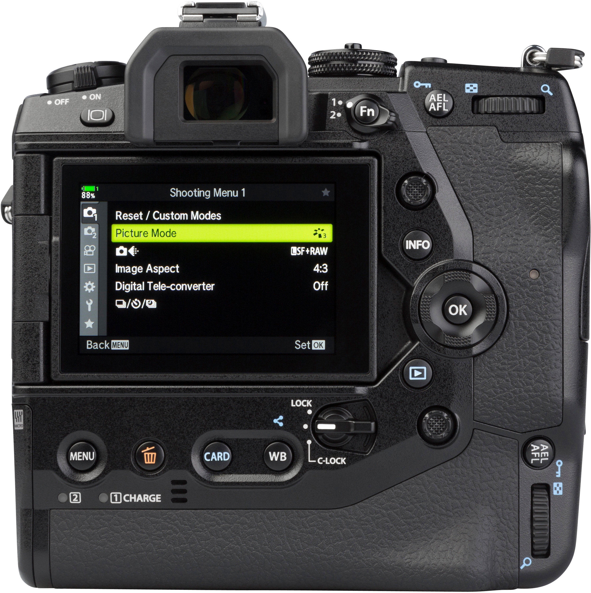 OLYMPUS OM-D E-M1X + M.ZUIKO DIGITAL 12‑40 PRO OLYMPUS OM-D E-M1X + M.ZUIKO DIGITAL 12‑40 PRO