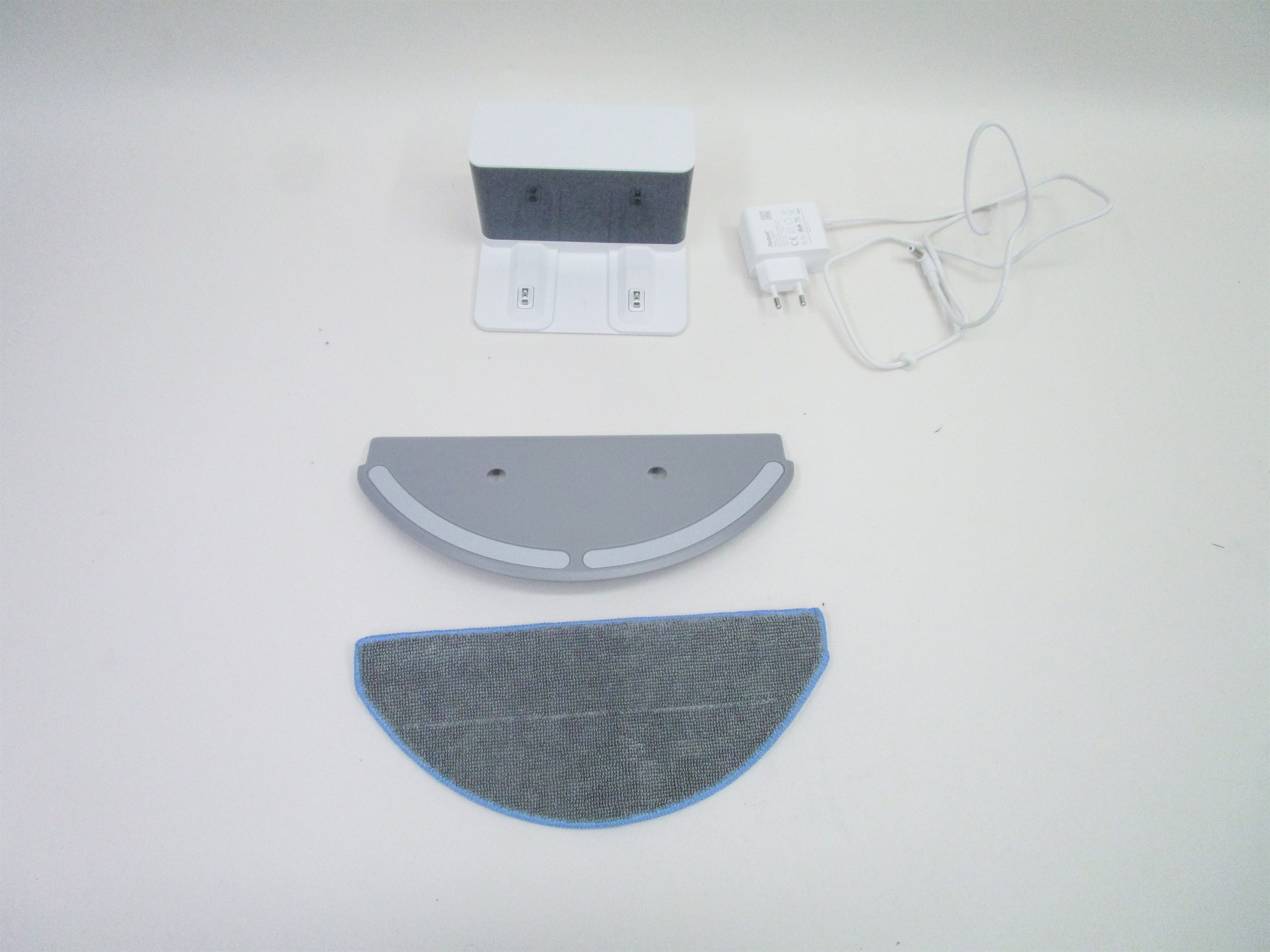 IROBOT ROOMBA COMBO ESSENTIAL Y0110 40