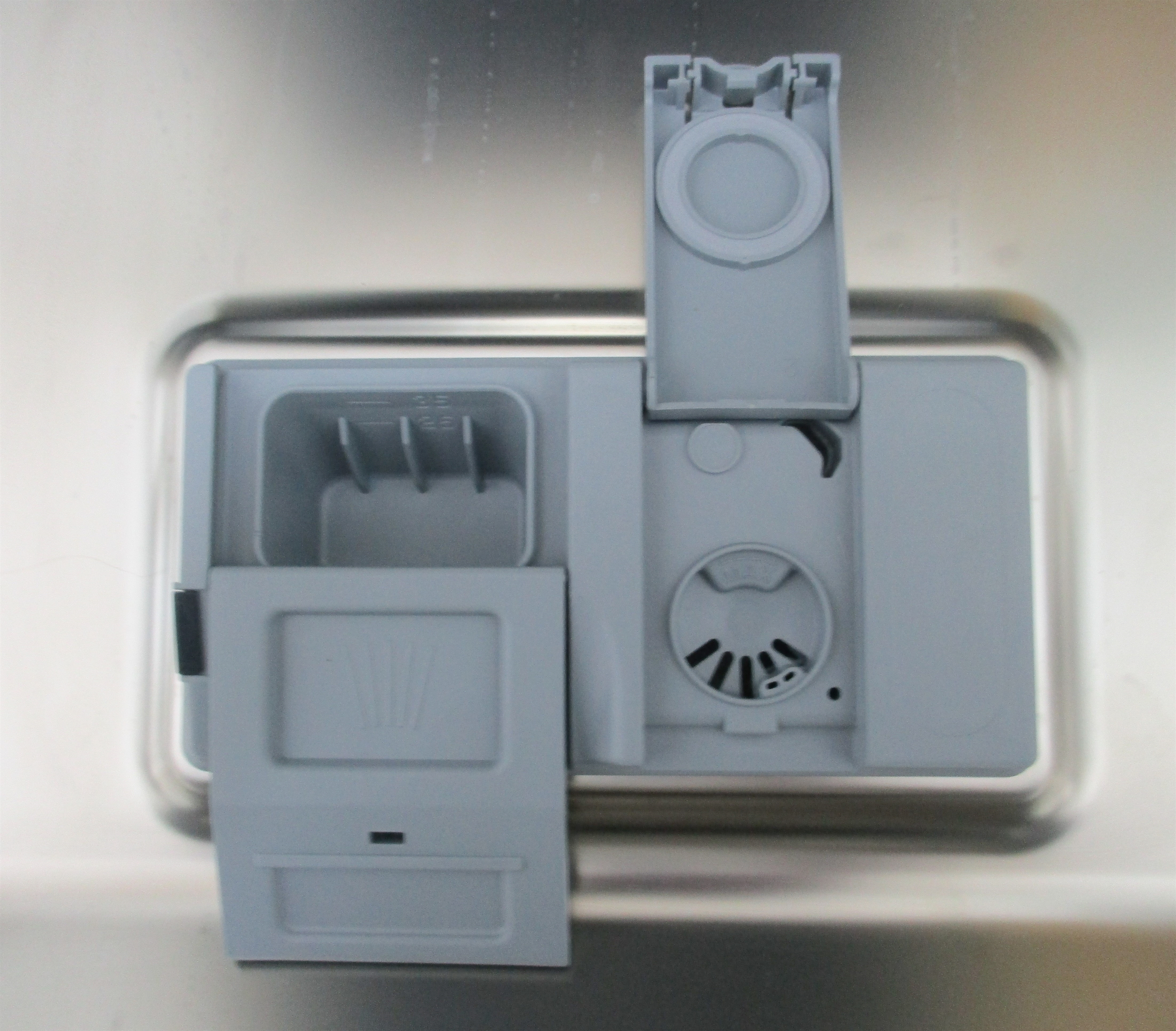 HOTPOINT-ARISTON HSIE 2B19