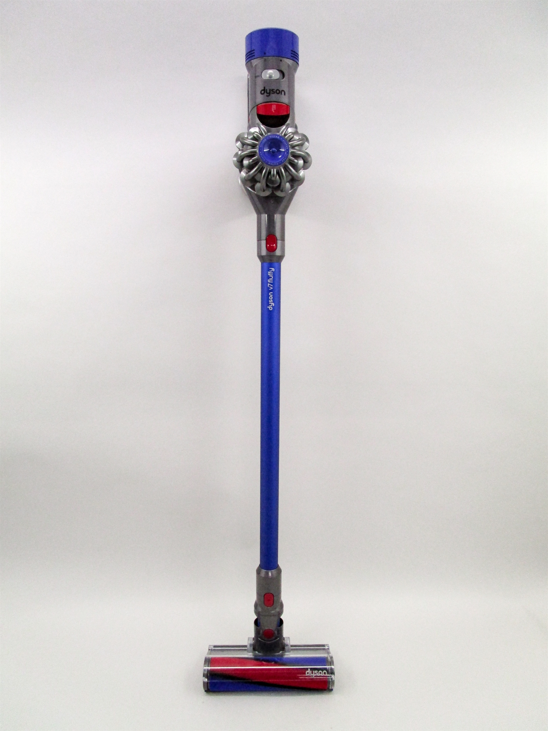 DYSON V7 FLUFFY