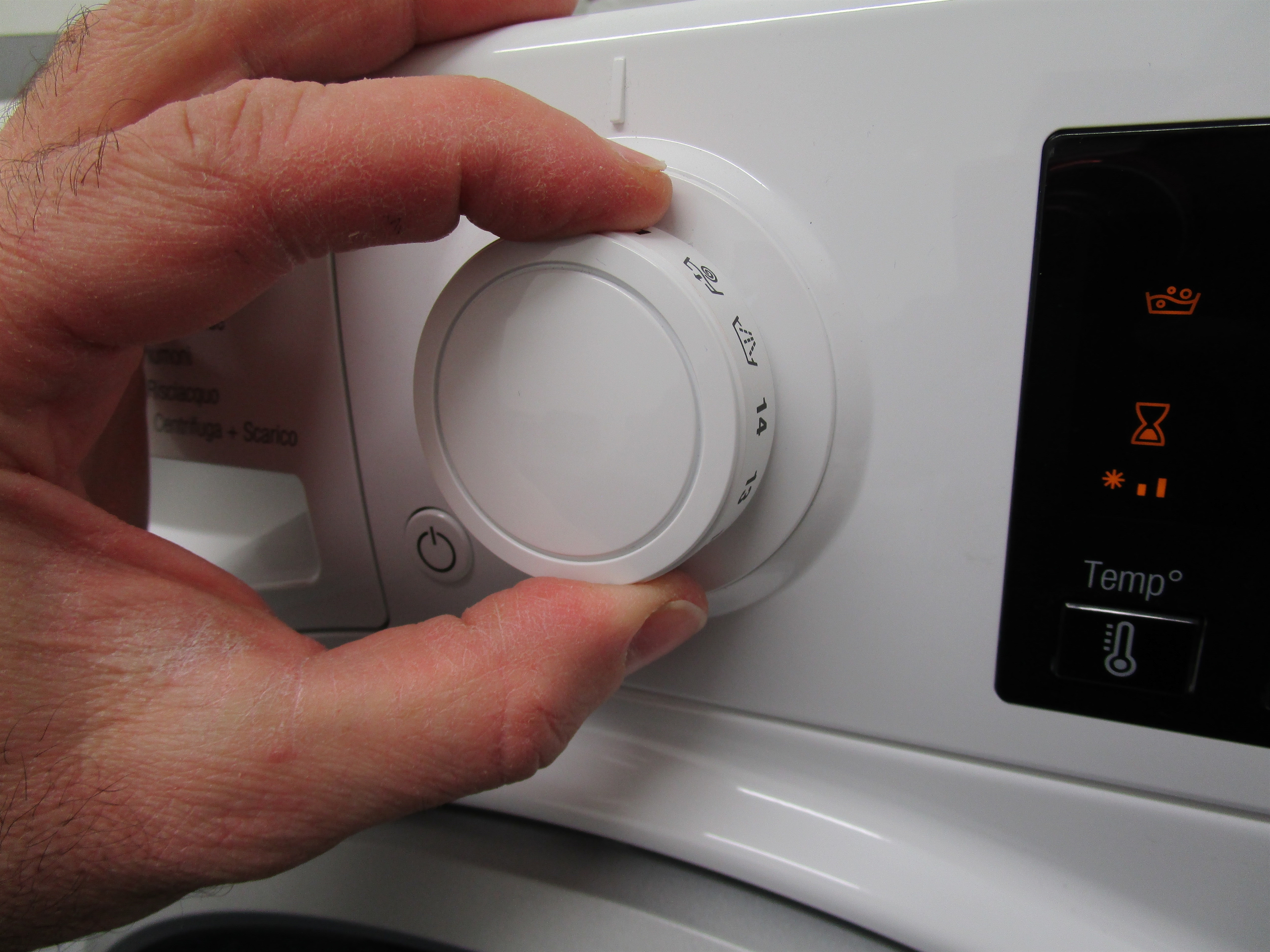 HOTPOINT-ARISTON RSG823SIT