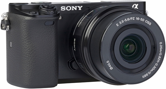 SONY ALPHA 6000 + SONY 16-50MM