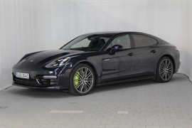 PORSCHE PANAMERA 4 E-HYBRID